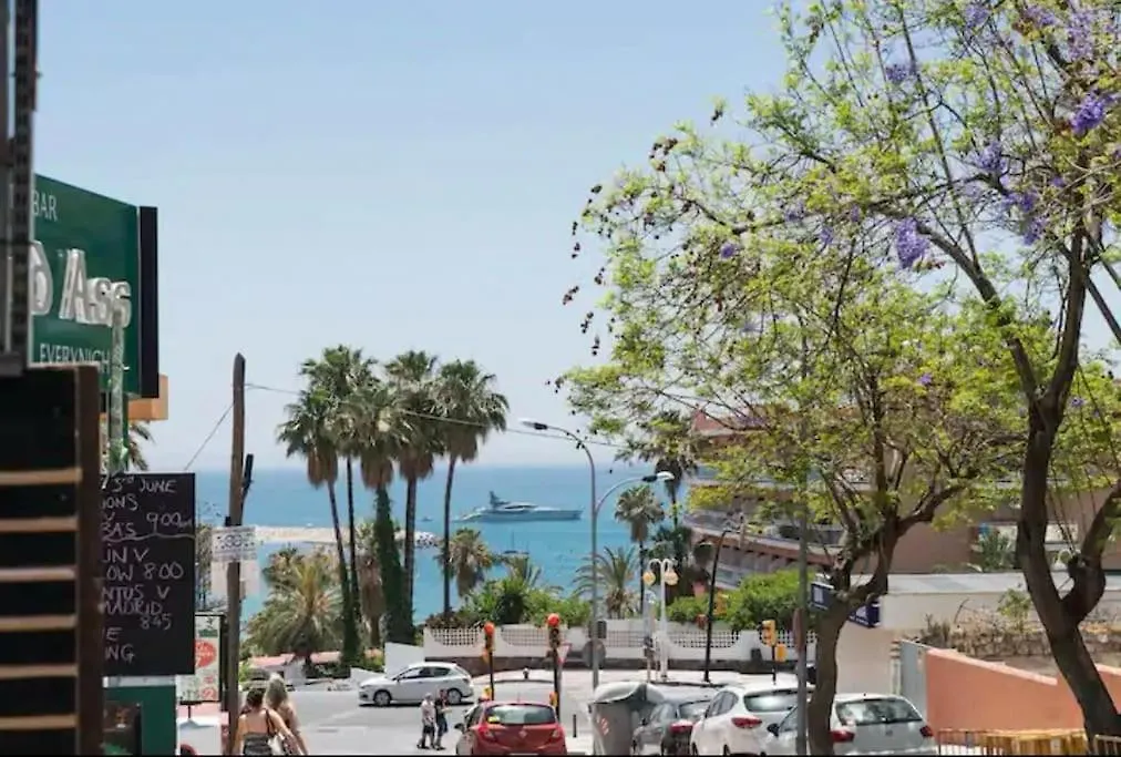 Fantastico Estudio Amplia Terraza Y Vistas Al Mar Benalmadena Spain