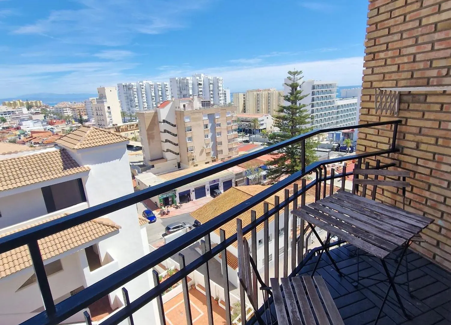 Fantastico Estudio Amplia Terraza Y Vistas Al Mar Benalmadena Spain
