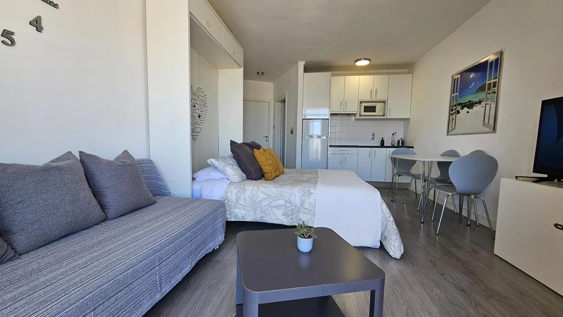 Fantastico Estudio Amplia Terraza Y Vistas Al Mar Benalmadena Apartment