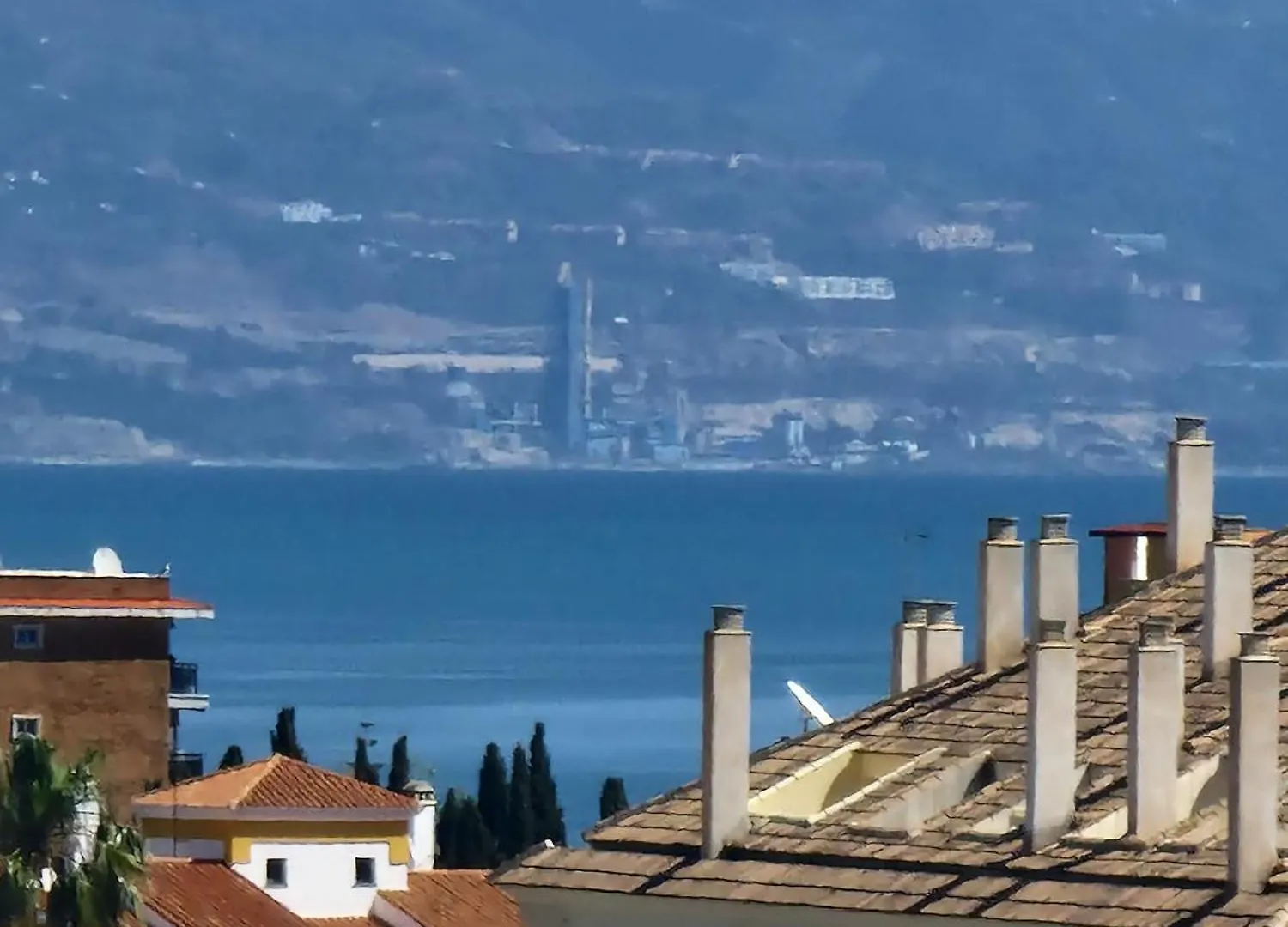 Fantastico Estudio Amplia Terraza Y Vistas Al Mar 베날마데나코스타